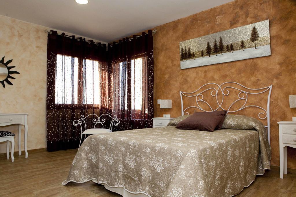 Casa Rural La Canchalera Losar De La Vera Chambre photo